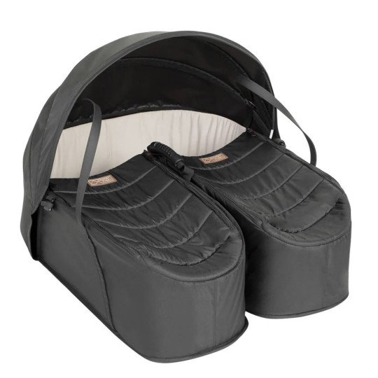 Nacelle cocoon for twins mountain buggy