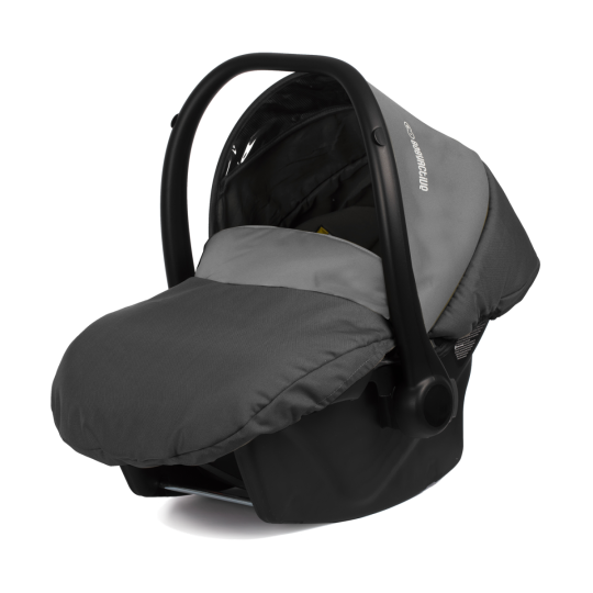 Découvrez le contenu du PACK TRIO Trippy Premium 3 assises + 3 nacelles + 3 coques : complet pour l'arrivée des bébés CONTENU DU PACK TRIO :3 assises 3 nacelles 3 coques Couvre-jambes et canopy inclusL’AVIS DE LILO JUMEAUX : La Poussette Triple Trippy Premium de TRIPPY est le compagnon idéal pour les familles avec des jumeaux, triplés ou enfants d’âges rapprochés, offrant une facilité de manœuvre incroyable tout en garantissant le confort de vos petits trésors. LES CARACTÉRISTIQUES : Le PACK TRIO Trippy Premium 3 assises + 3 nacelles + 3 coques est conçu pour répondre aux besoins spécifiques des familles nombreuses. Grâce à son ingénieux système de pliage, elle se range facilement dans votre coffre, vous permettant ainsi de profiter de vos sorties en toute sérénité. En effet, chaque détail a été pensé pour faciliter votre quotidien. Les sièges sont inclinables, permettant à votre enfant de s'endormir paisiblement lors de vos promenades, tout en étant enveloppés dans un cocon de confort. De plus, le harnais de sécurité à cinq points assure que vos petits aventuriers restent bien en place, tout en étant facile à ajuster en fonction de leur taille. Imaginez-vous, lors d’une balade au parc, savourant ces moments de complicité tout en sachant que vos enfants sont en sécurité. Ce produit ne se contente pas d’être pratique, il devient un véritable allié dans votre quotidien, vous offrant des instants de bonheur partagé et une tranquillité d’esprit inestimable.La Poussette Triple Trippy Premium est également équipée de grandes roues tout-terrain, ce qui vous permet d’explorer différents types de surfaces sans aucun souci. Que ce soit dans un parc, sur un chemin de terre ou même en ville, elle vous accompagne aisément. Grâce à son design ergonomique, vous pourrez la manœuvrer la poussette d’une seule main, vous permettant ainsi de garder l’autre main libre pour tenir la main d’un enfant ou porter un sac. Ainsi, chaque sortie devient un moment de joie et de découverte, sans le stress des imprévus. DIMENSIONS ET POIDS de la Poussette Triple Trippy Premium avec 3 assises : Poids : 13,9 kg Utilisable dès : Naissance / 15 kg par siège Dimensions plié : 110 cm (L) x 45 cm (l) x 70 cm (H) Dimensions déplié : 155 cm (L) x 83 cm (l) x 140 cm (H) Largeur : 83 cm Matériaux : Aluminium léger, polyester respirant et facile à nettoyerDIMENSIONS ET POIDS COQUE TRIPPY : Poids : 3,2 kg Utilisable dès : Naissance 0 - 13 KG (40-87 cm) Couvre-jambes inclus Conforme aux normes ECE-R129DIMENSIONS ET POIDS NACELLE TRIPPY : Poids : 13,9 kg Utilisable dès : Naissance -6 mois Dimensions plié :La nacelle peut être pliée et prend très peu de place Peut se positionner vers l´avant ou l´arrière sur le chassis Couvre-jambes et canopy inclus, Sac à langer, Protection pluie & Moustiquaire Matériaux : Aluminium léger, polyester respirant et facile à nettoyerAvec le pack PACK TRIO Poussette Triple Trippy Premium 3 assises + 3 nacelles + 3 coques vous êtes assuré de ne pas sacrifier le confort pour la praticité. Pour découvrir davantage la poussette qui facilitera vos sorties en famille, n'hésitez pas à consulter la notice d’utilisation ou à visionner la démo du produit pour voir toutes ses fonctionnalités en action.Disponible en différents packs triplés : Nacelle : cliquez pour découvrir le pack nacelles Coques : cliquez ici pour découvrir le pack coquesLilo JumeauxFirst alt text Découvrez le contenu du PACK TRIO Trippy Premium 3 assises + 3 nacelles + 3 coques : complet pour l'arrivée des bébés CONTENU DU PACK TRIO :3 assises 3 nacelles 3 coques Couvre-jambes et canopy inclusL’AVIS DE LILO JUMEAUX : La Poussette Triple Trippy Premium de TRIPPY est le compagnon idéal pour les familles avec des jumeaux, triplés ou enfants d’âges rapprochés, offrant une facilité de manœuvre incroyable tout en garantissant le confort de vos petits trésors. LES CARACTÉRISTIQUES : Le PACK TRIO Trippy Premium 3 assises + 3 nacelles + 3 coques est conçu pour répondre aux besoins spécifiques des familles nombreuses. Grâce à son ingénieux système de pliage, elle se range facilement dans votre coffre, vous permettant ainsi de profiter de vos sorties en toute sérénité. En effet, chaque détail a été pensé pour faciliter votre quotidien. Les sièges sont inclinables, permettant à votre enfant de s'endormir paisiblement lors de vos promenades, tout en étant enveloppés dans un cocon de confort. De plus, le harnais de sécurité à cinq points assure que vos petits aventuriers restent bien en place, tout en étant facile à ajuster en fonction de leur taille. Imaginez-vous, lors d’une balade au parc, savourant ces moments de complicité tout en sachant que vos enfants sont en sécurité. Ce produit ne se contente pas d’être pratique, il devient un véritable allié dans votre quotidien, vous offrant des instants de bonheur partagé et une tranquillité d’esprit inestimable.La Poussette Triple Trippy Premium est également équipée de grandes roues tout-terrain, ce qui vous permet d’explorer différents types de surfaces sans aucun souci. Que ce soit dans un parc, sur un chemin de terre ou même en ville, elle vous accompagne aisément. Grâce à son design ergonomique, vous pourrez la manœuvrer la poussette d’une seule main, vous permettant ainsi de garder l’autre main libre pour tenir la main d’un enfant ou porter un sac. Ainsi, chaque sortie devient un moment de joie et de découverte, sans le stress des imprévus. DIMENSIONS ET POIDS de la Poussette Triple Trippy Premium avec 3 assises : Poids : 13,9 kg Utilisable dès : Naissance / 15 kg par siège Dimensions plié : 110 cm (L) x 45 cm (l) x 70 cm (H) Dimensions déplié : 155 cm (L) x 83 cm (l) x 140 cm (H) Largeur : 83 cm Matériaux : Aluminium léger, polyester respirant et facile à nettoyerDIMENSIONS ET POIDS COQUE TRIPPY : Poids : 3,2 kg Utilisable dès : Naissance 0 - 13 KG (40-87 cm) Couvre-jambes inclus Conforme aux normes ECE-R129DIMENSIONS ET POIDS NACELLE TRIPPY : Poids : 13,9 kg Utilisable dès : Naissance -6 mois Dimensions plié :La nacelle peut être pliée et prend très peu de place Peut se positionner vers l´avant ou l´arrière sur le chassis Couvre-jambes et canopy inclus, Sac à langer, Protection pluie & Moustiquaire Matériaux : Aluminium léger, polyester respirant et facile à nettoyerAvec le pack PACK TRIO Poussette Triple Trippy Premium 3 assises + 3 nacelles + 3 coques vous êtes assuré de ne pas sacrifier le confort pour la praticité. Pour découvrir davantage la poussette qui facilitera vos sorties en famille, n'hésitez pas à consulter la notice d’utilisation ou à visionner la démo du produit pour voir toutes ses fonctionnalités en action.Disponible en différents packs triplés : Nacelle : cliquez pour découvrir le pack nacelles Coques : cliquez ici pour découvrir le pack coquesLilo JumeauxFirst alt text